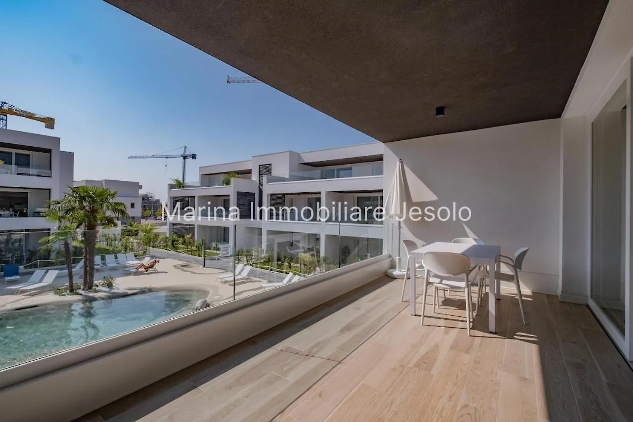 Twin Bays 2 Apartment Lido di Jesolo 0*,  Italy