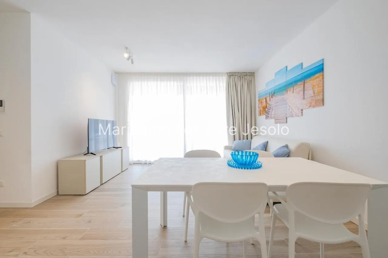 Twin Bays 2 Apartment Lido di Jesolo 0*,  Italy