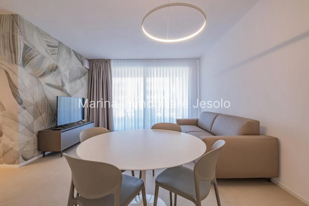 Twin Bays 2 Apartment Lido di Jesolo 0*,  Italy