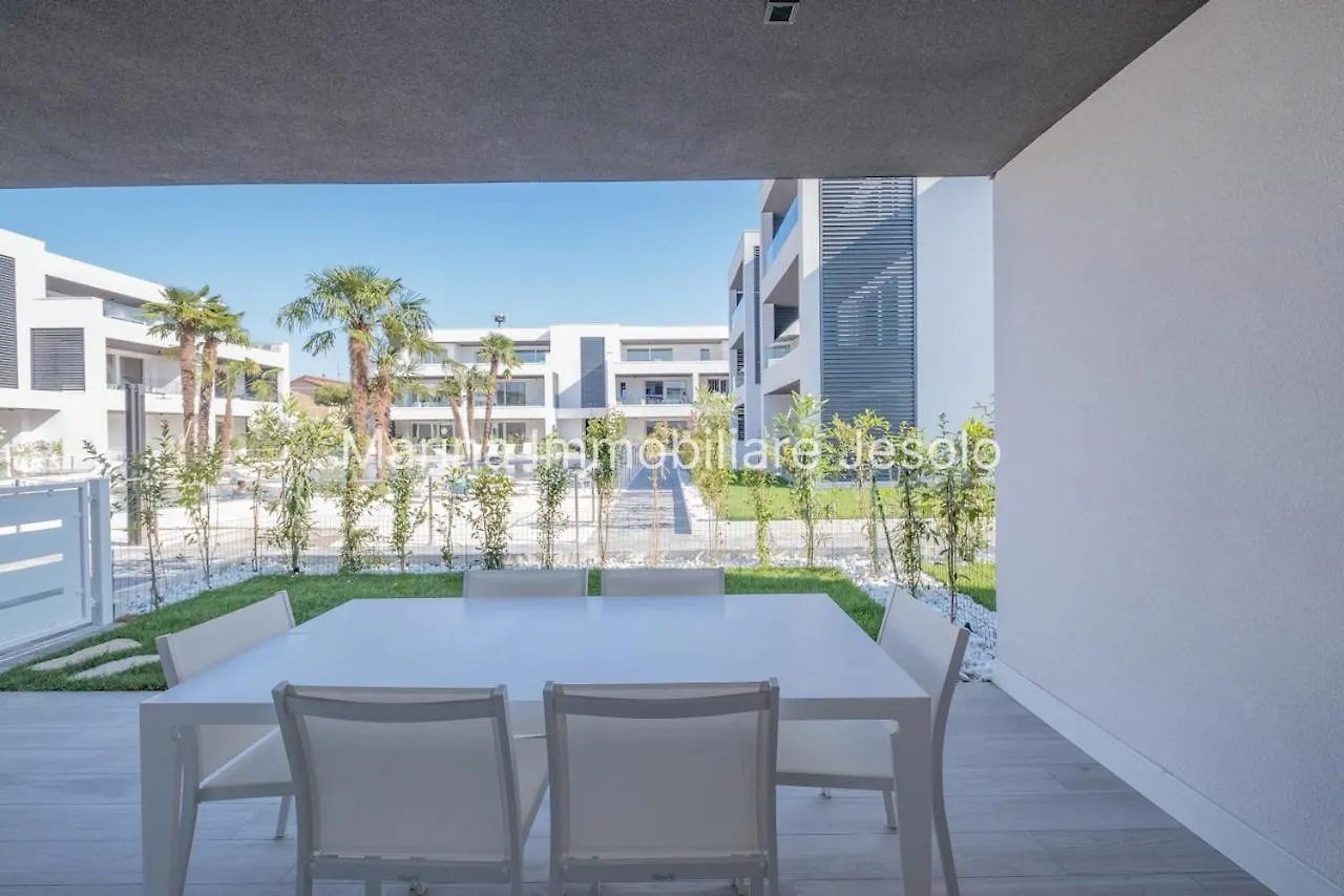 Twin Bays 2 Apartment Lido di Jesolo 0*,  Italy