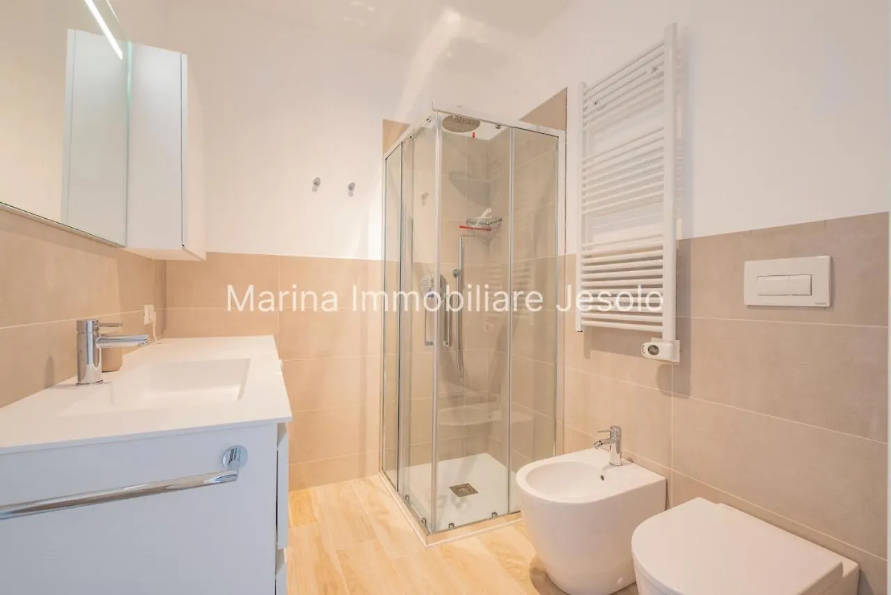Twin Bays 2 Apartment Lido di Jesolo 0*,  Italy